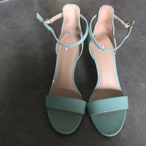 Mint Heels